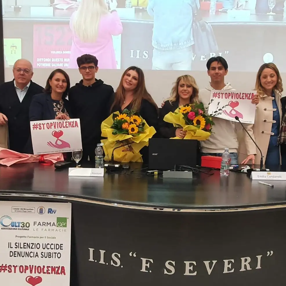 Il progetto #Stopviolenza arriva al “Severi” di Gioia Tauro con il libro “Io non Muoio”