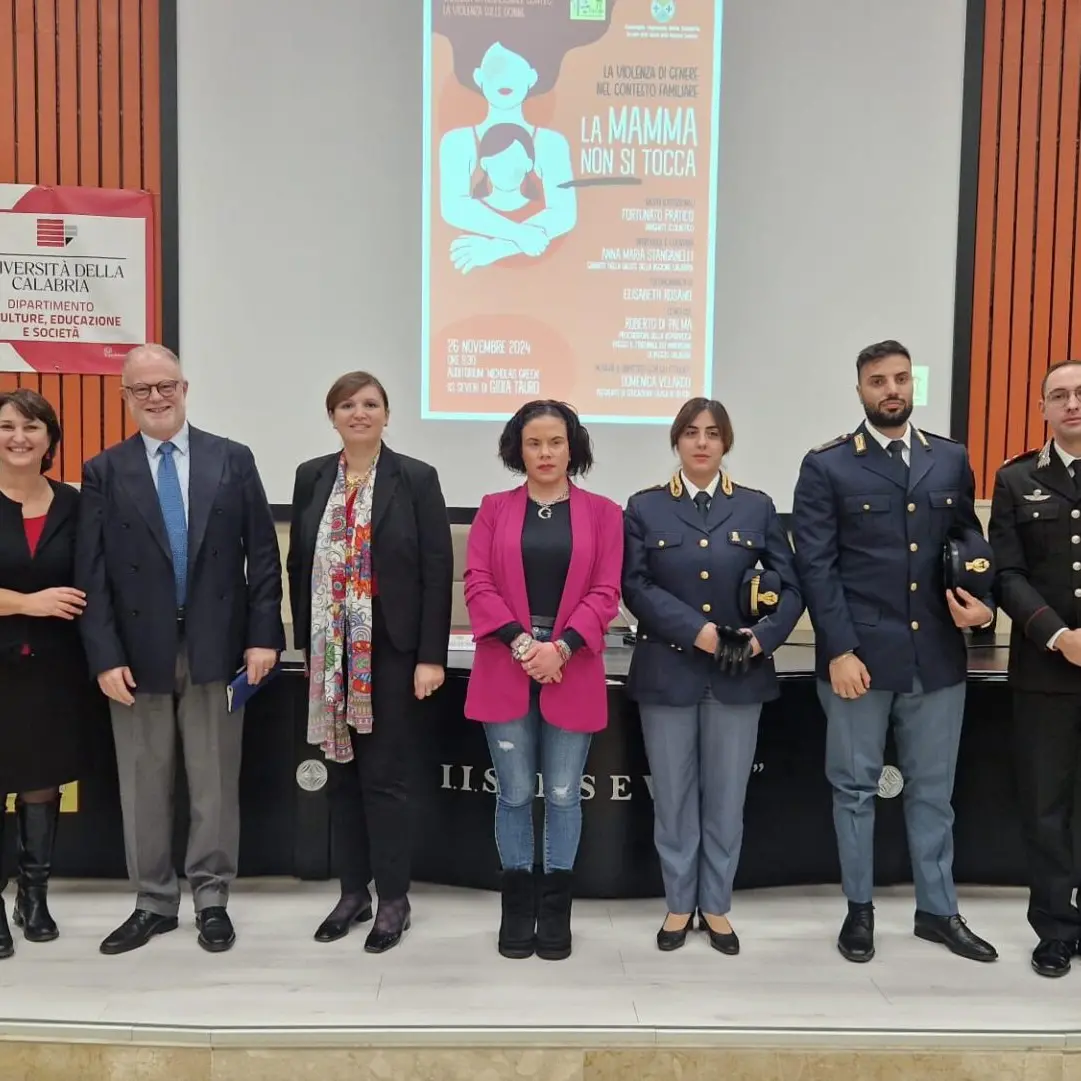 \"La mamma non si tocca\", gli studenti del Severi di Gioia Tauro incontrano il Procuratore Di Palma