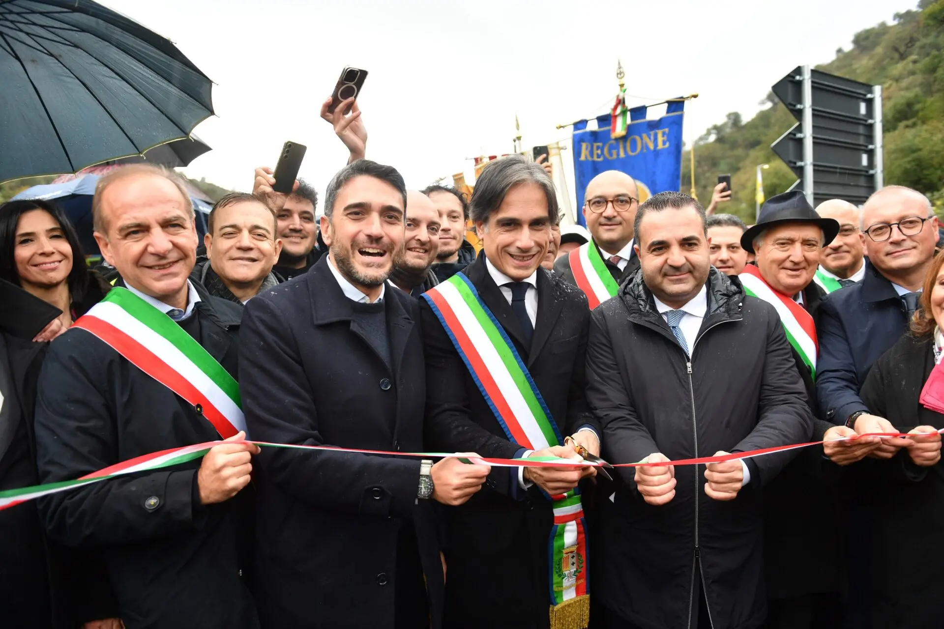 Inaugurato il terzo lotto della Gallico-Gambarie, Falcomatà: «Un grande orgoglio essere il sindaco che inaugura l'opera»