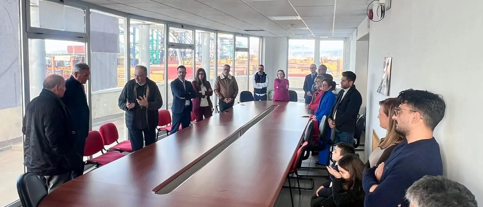 Gioia Tauro: il vescovo Giuseppe Alberti ha fatto visita all'Autorità di Sistema Portuale