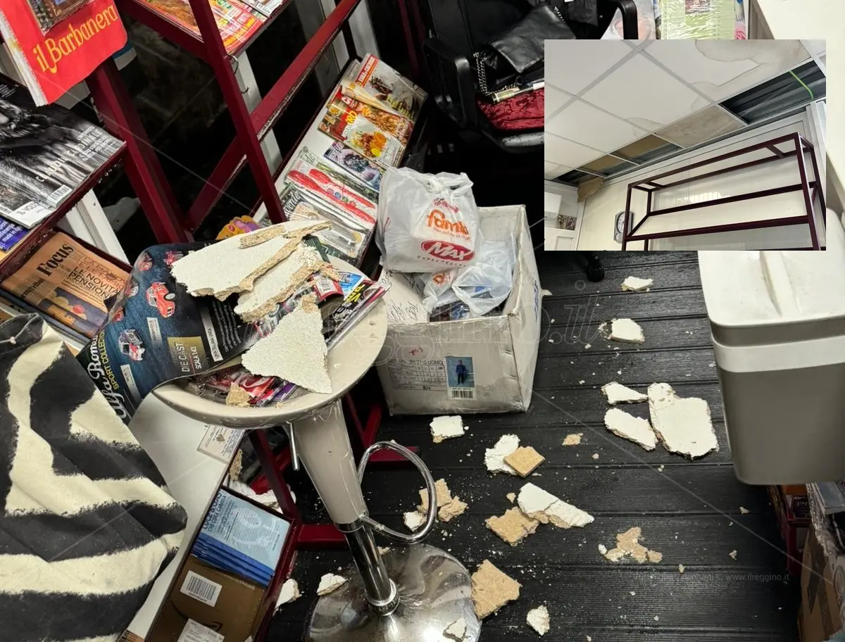 Reggio, oggi il sopralluogo della ditta all'edicola di piazza Garibaldi danneggiata dal maltempo