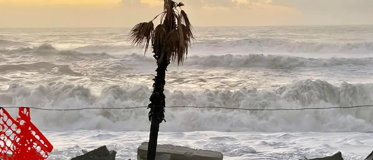 Bovalino, il gruppo \"Siamo Bovalino\": «In arrivo la stagione estiva ma lavori sul lungomare bloccati da tempo»