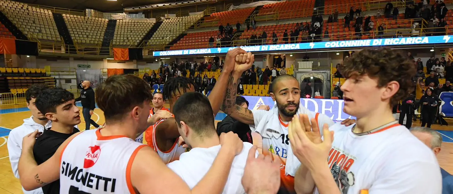 Viola settore giovanile: il 6 e 7 giugno il \"Try Out\" al Palacalafiore