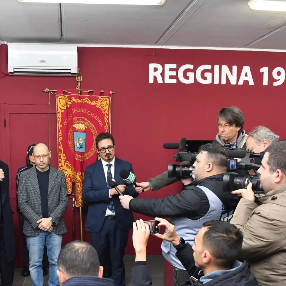 Il Comune intitola la sala stampa dello stadio “Granillo” al giornalista Tonio Licordari