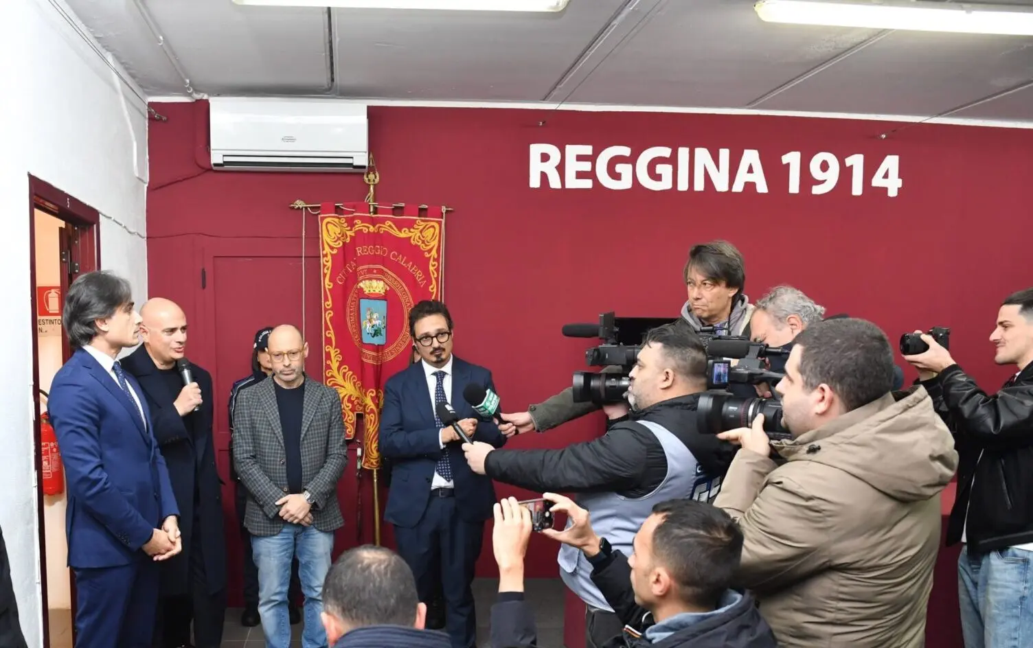 Il Comune intitola la sala stampa dello stadio “Granillo” al giornalista Tonio Licordari