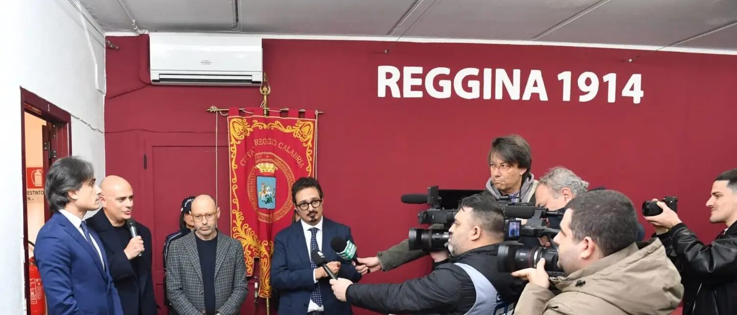 Il Comune intitola la sala stampa dello stadio “Granillo” al giornalista Tonio Licordari