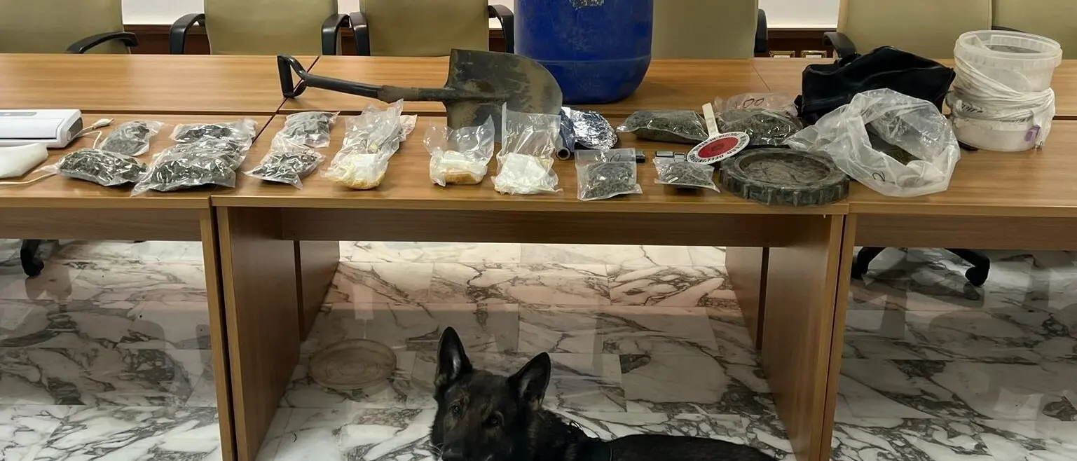 Reggio, Polizia arresta 32enne algerino per detenzione di sostanza stupefacente