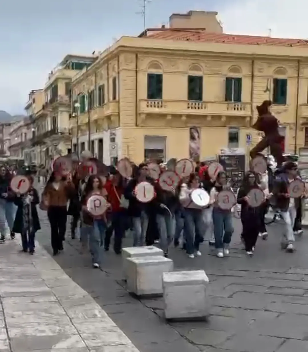 Reggio, l'Accademia di Belle Arti celebra la donna con una performance ed una mostra a Palazzo Alvaro