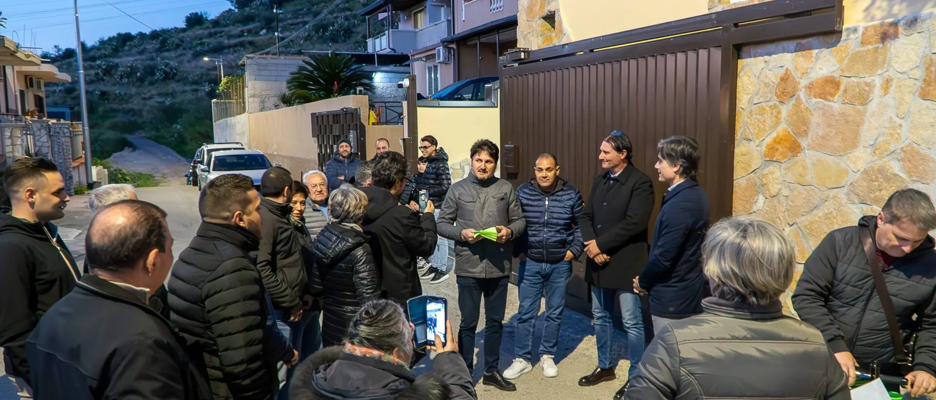 Reggio, accesa la nuova illuminazione pubblica in Contrada Violo – Saracinello