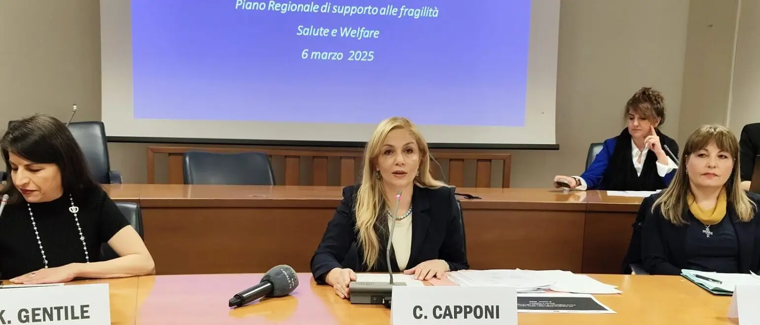 Contrasto alla violenza di genere, la Regione rinnova la sua legge e rilancia con “Donne libere” e “Concilia”