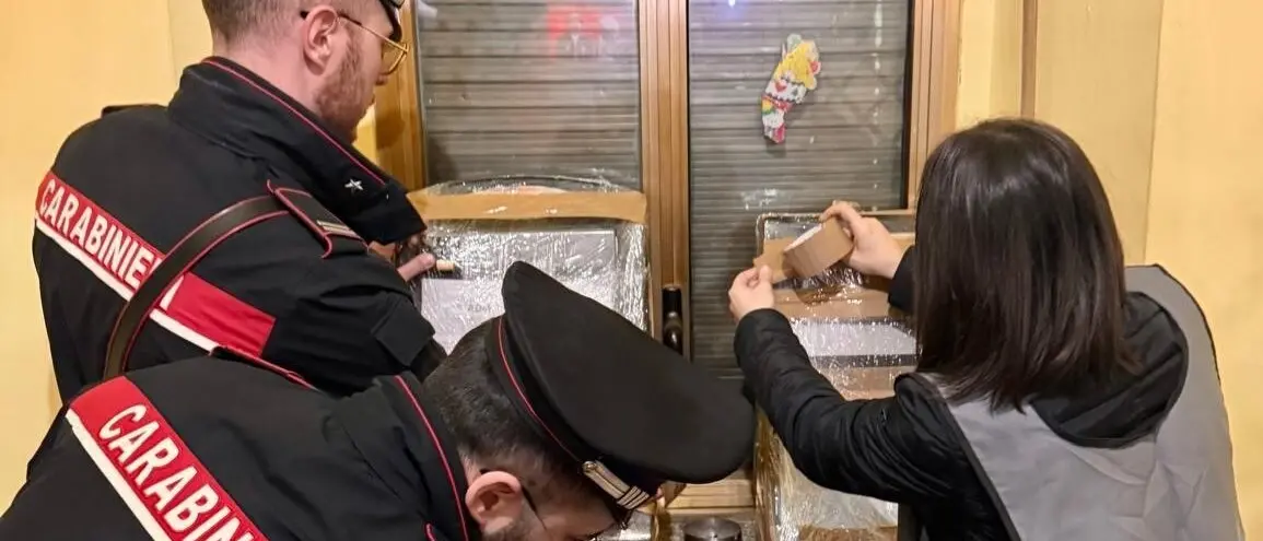 Scilla, slot machine abusive e scommesse clandestine: scattano i sequestri e le denunce