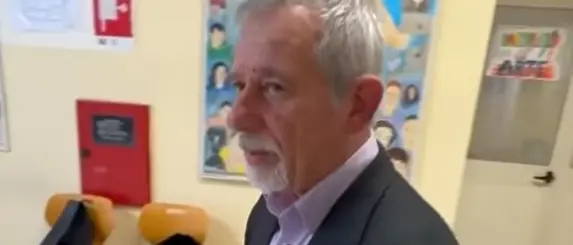 «Edilizia scolastica allo sbando»: l’opposizione attacca l’amministrazione dopo la chiusura del plesso di Cannitello