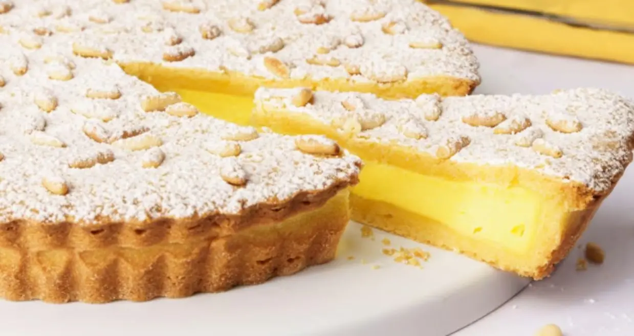 LA RICETTA DEL GIORNO | Torta della nonna: il dolce che conquista tutti