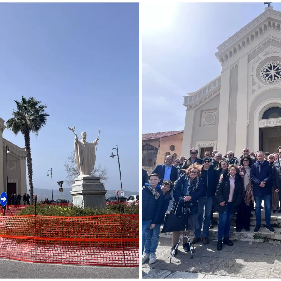 A Villa San Giovanni la statua del Papa accende la polemica e i cittadini non ci stanno: «Ci incateneremo pur di non farla spostare»