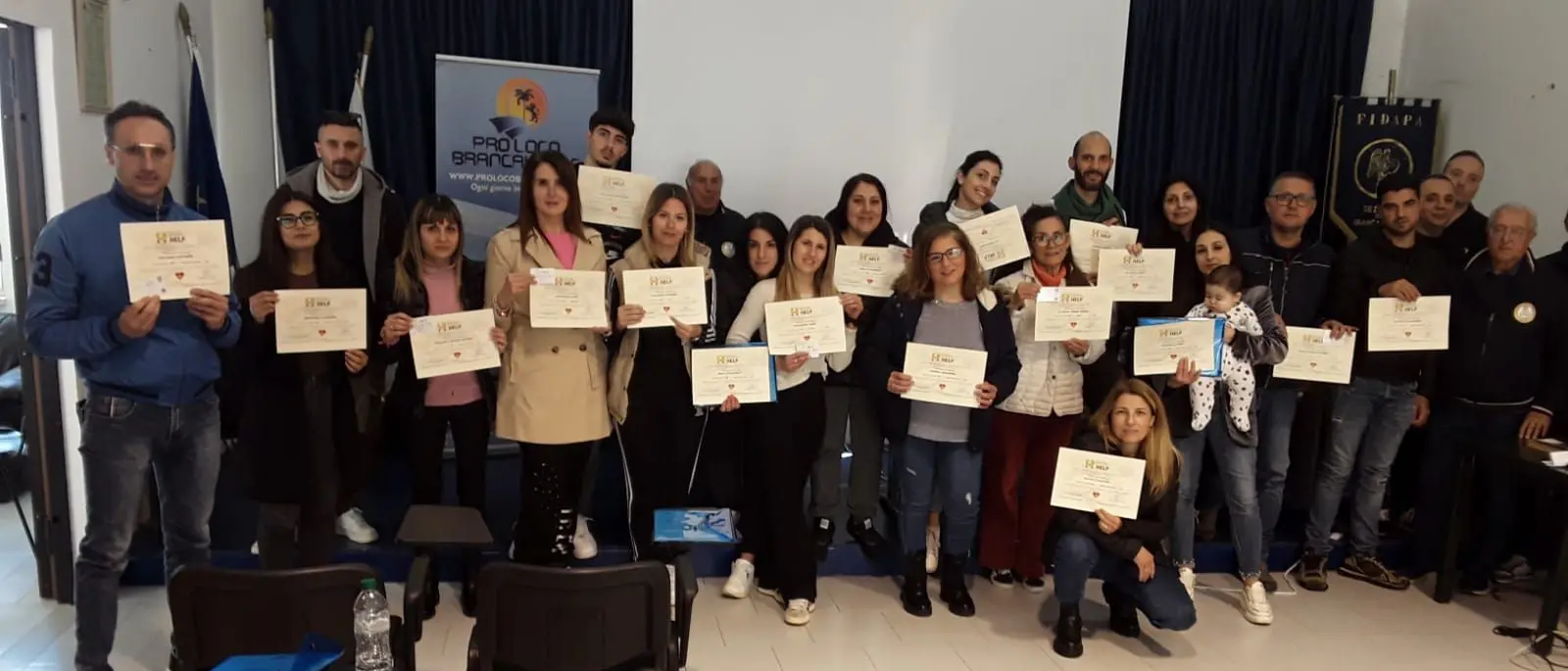 A Brancaleone il primo corso BLSD e PBLSD nella biblioteca Pavese: rilasciati 22 attestati per il defibrillatore