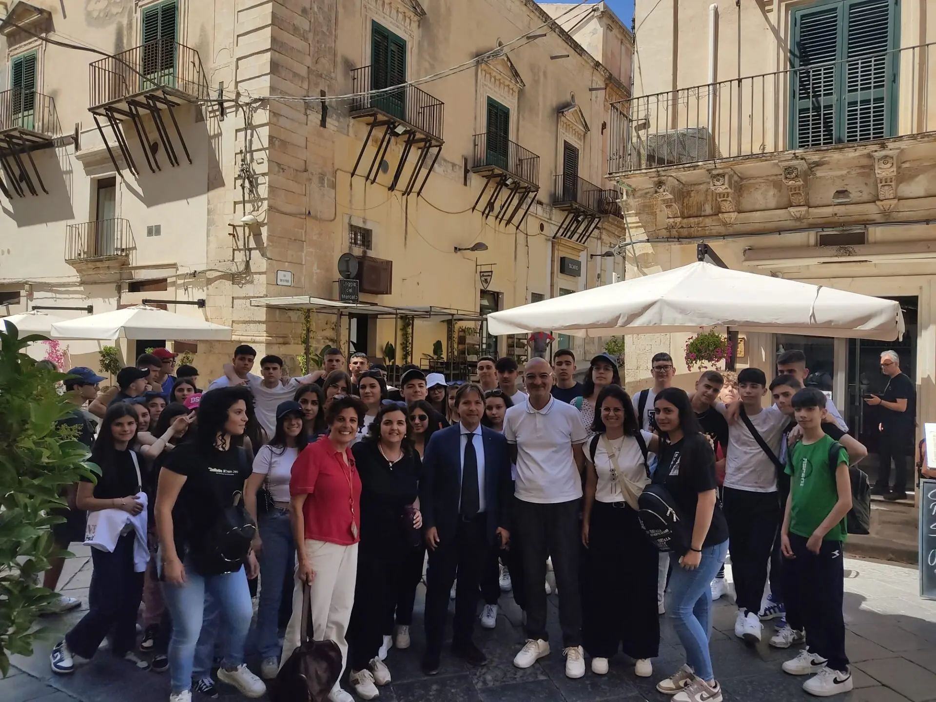 I ragazzi del liceo scientifico Zaleuco in visita ai tesori millenari di Noto, Siracusa e Catania