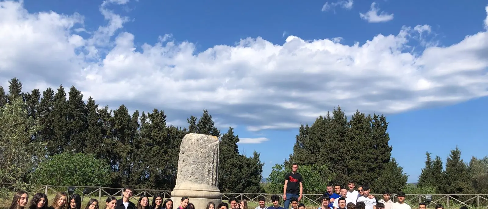 Gli studenti dello Zaleuco tra i tesori antichi del Parco Archeologico di Locri Epizefiri