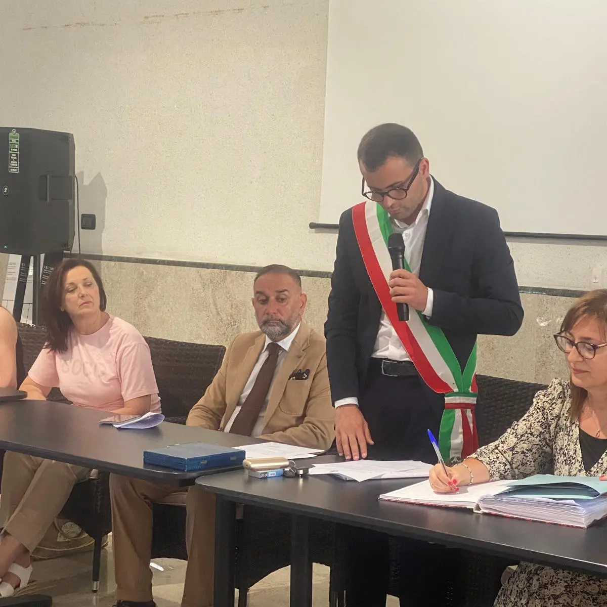 Bova Marina, Zirilli giura come sindaco. Insediato il nuovo Consiglio Comunale | VIDEO