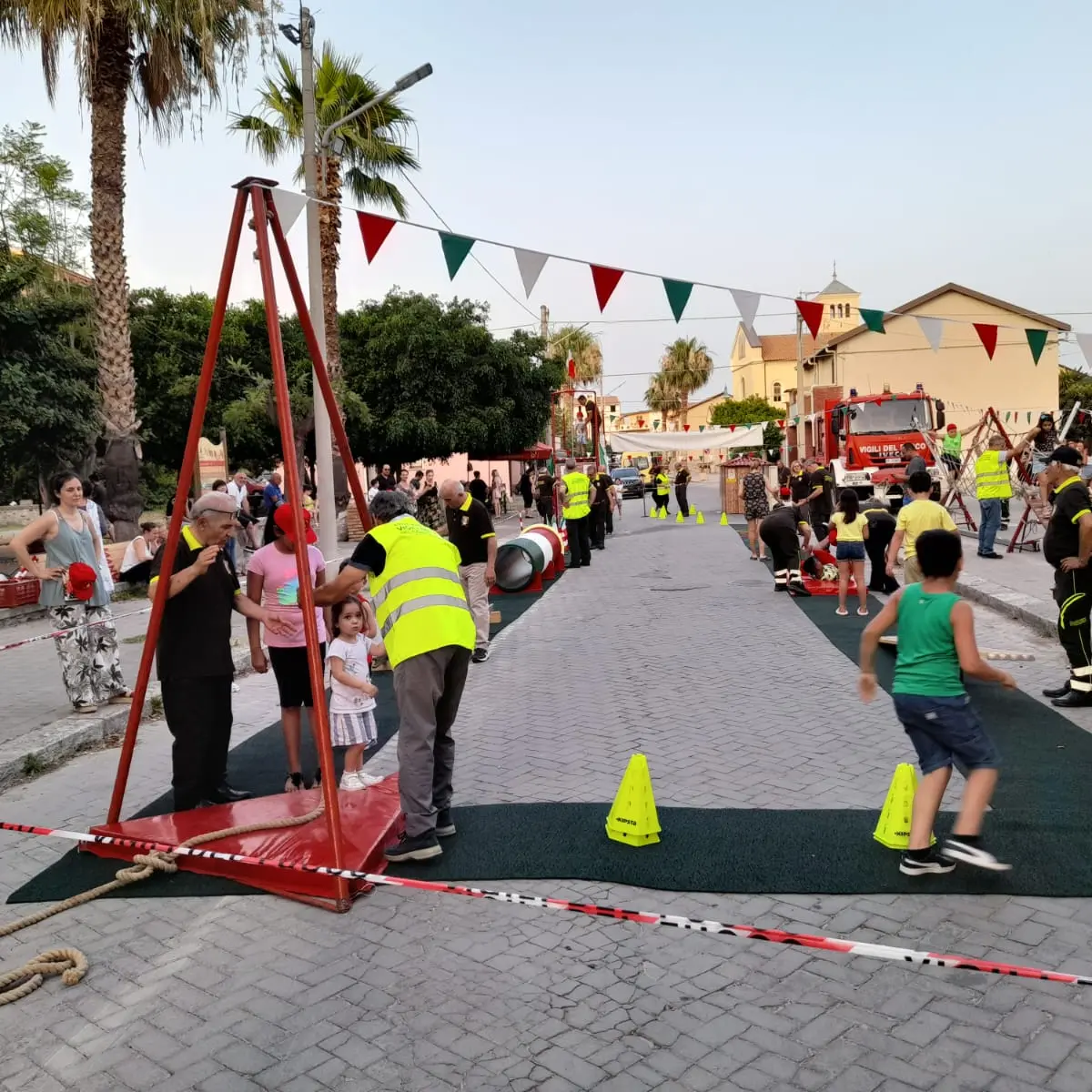 Condofuri, Pompieropoli incanta i bambini del comune grecanico