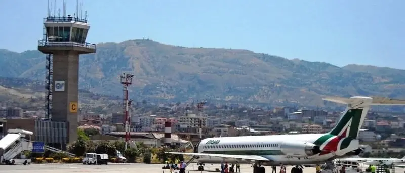 Aeroporto di Reggio, centrodestra unito: «Falcomatà stia zitto, è sindaco da sei anni con governi amici»