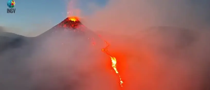 Allerta vulcanica rossa, continuano i disagi: Aeroporto di Catania ancora chiuso