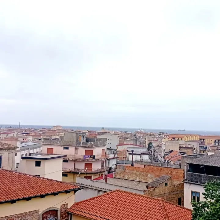 Gioia Tauro, Petrelli replica al PD: «Dichiarazioni gravi e strumentali, la mafia si contrasta con i fatti»