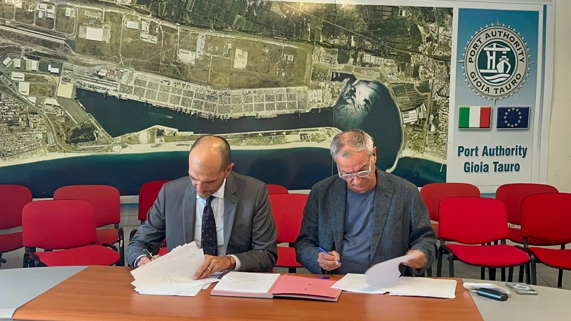 Porto di Gioia Tauro, anche l'ultimo miglio di collegamento dello scalo passa a RFI