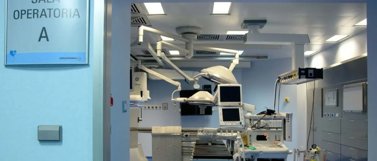 Oss disperati. Asp di Reggio prima li assume e poi li lascia a casa