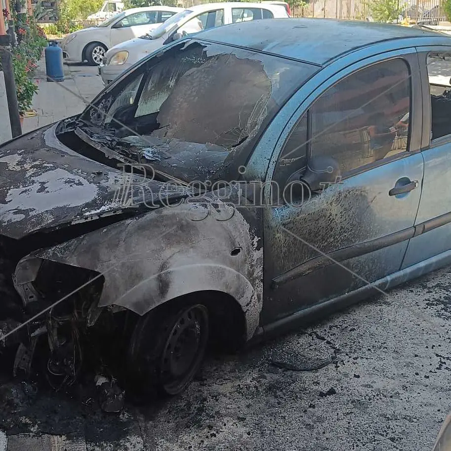 Condofuri, la solidarietà delle istituzioni al Presidente Nucera dopo l'incendio dell'auto
