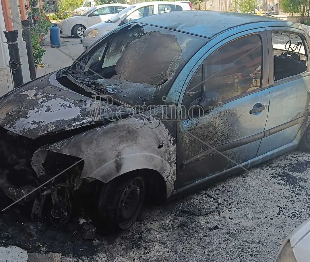 Condofuri, la solidarietà delle istituzioni al Presidente Nucera dopo l'incendio dell'auto