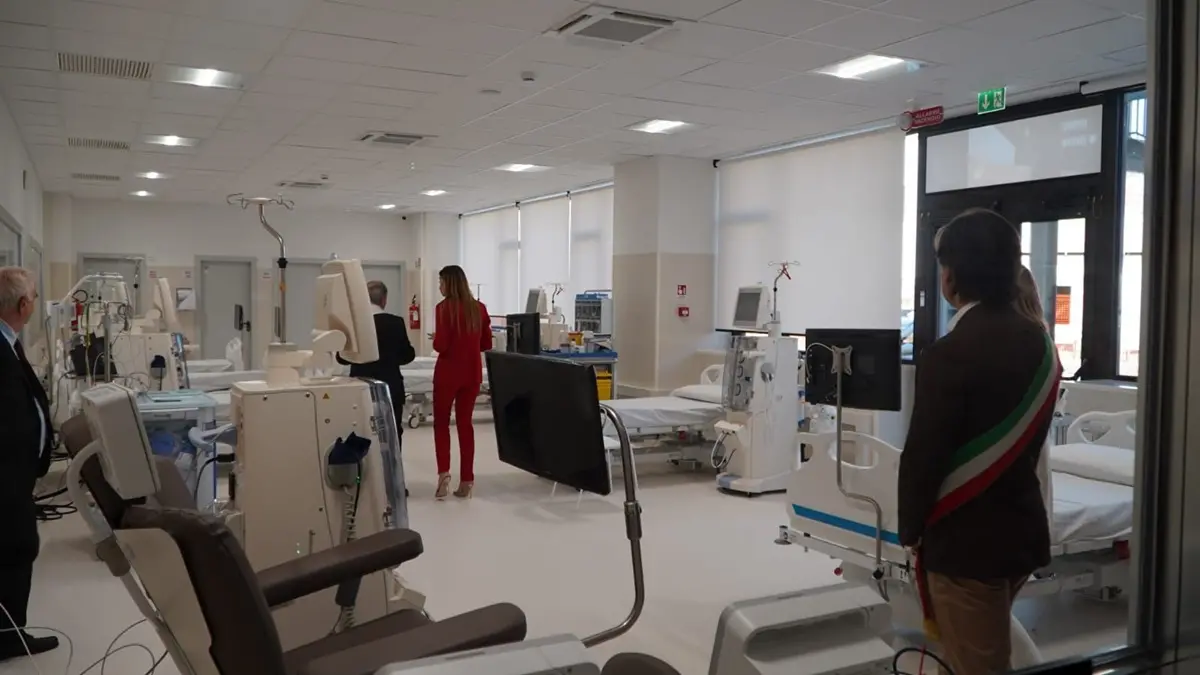 Inaugurazione del centro dialisi “San Giorgio” a Pellaro, Falcomatà: «Rispondiamo al primario bisogno di cure»