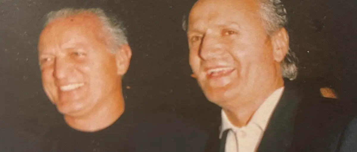 Il genio e il mito di Gianni Versace, il fratello Santo: «Ci aspettavano imprese straordinarie ma il 15 luglio 1997 tutto cambiò»