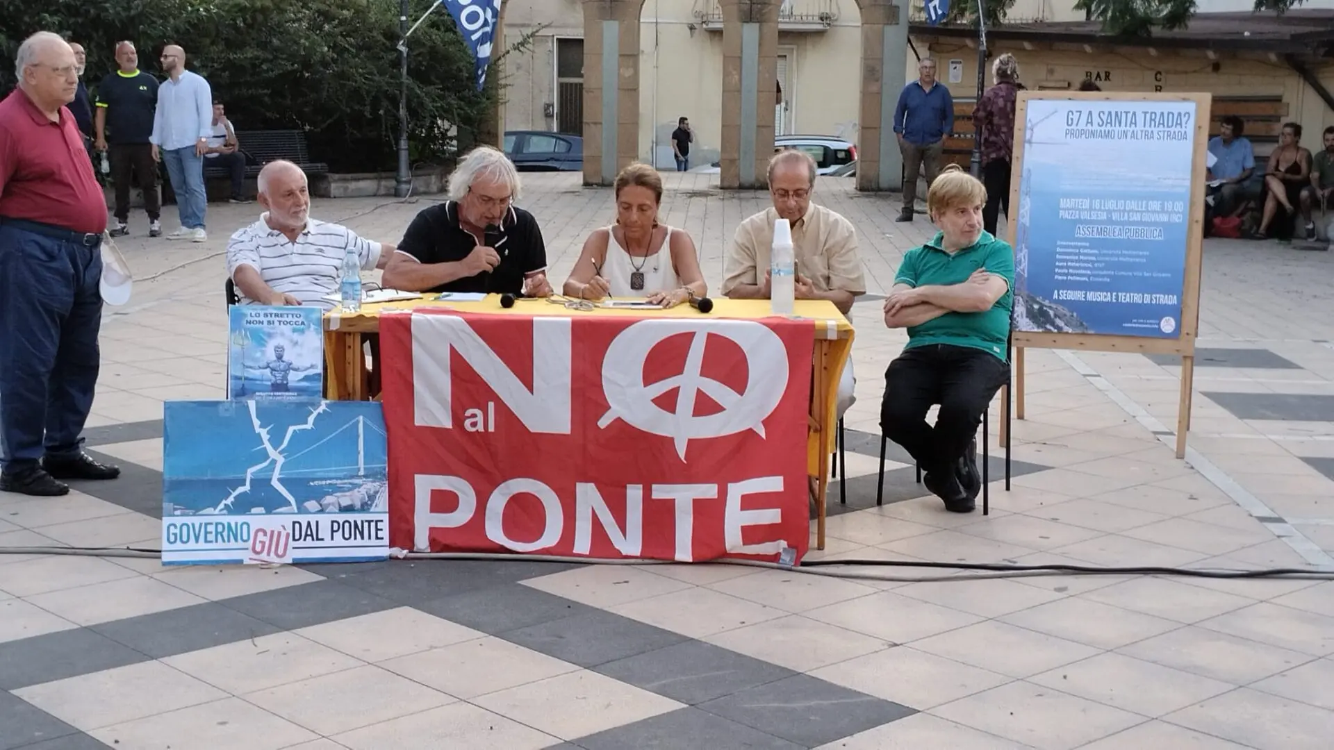 ControG7 a Villa, associazioni e cittadini rispondono ai \"grandi\": «Il Ponte resta una bugia»