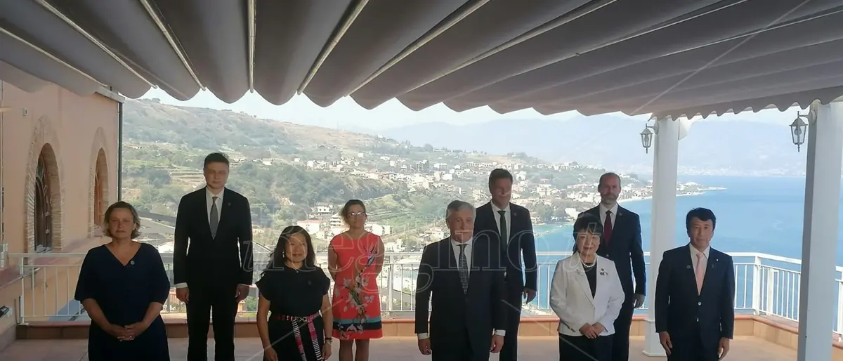 G7 Commercio a Reggio, Tajani: «Il Ponte sullo Stretto porrà la Calabria al centro delle grandi rotte mondiali» - LIVE