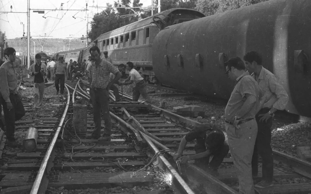 Gioia Tauro 22 luglio 1970, nell’Italia degli anni di Piombo il deragliamento del Treno del Sole