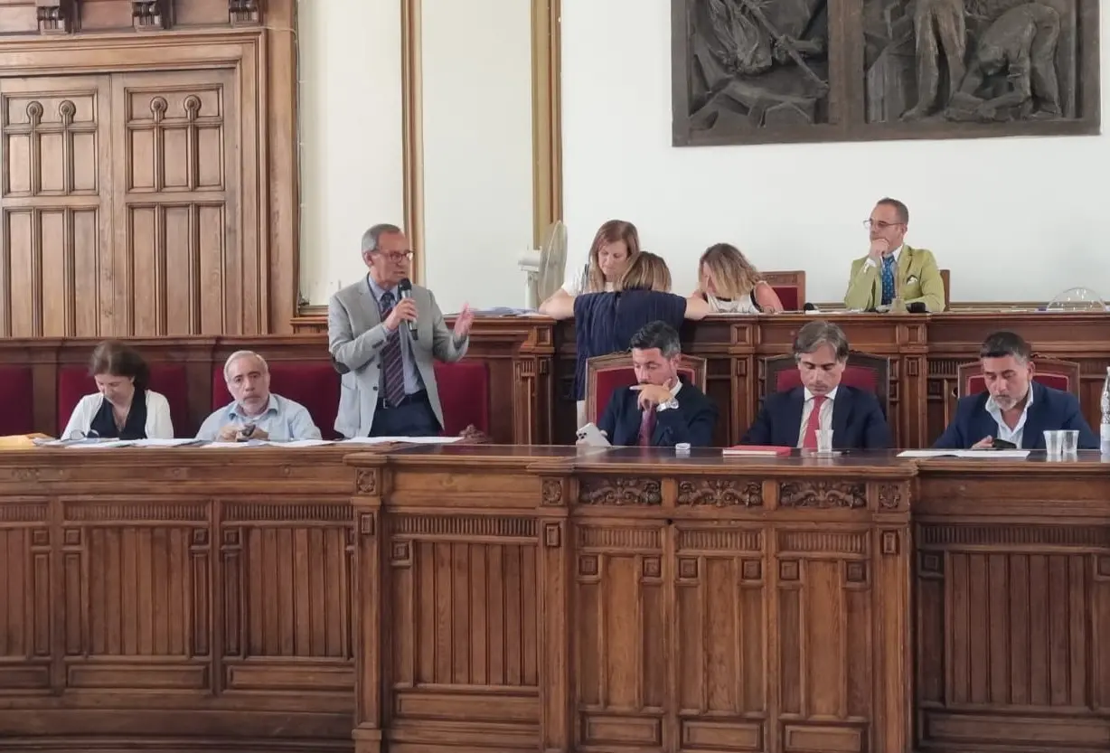 Reggio, ok in consiglio comunale all’assestamento generale di bilancio