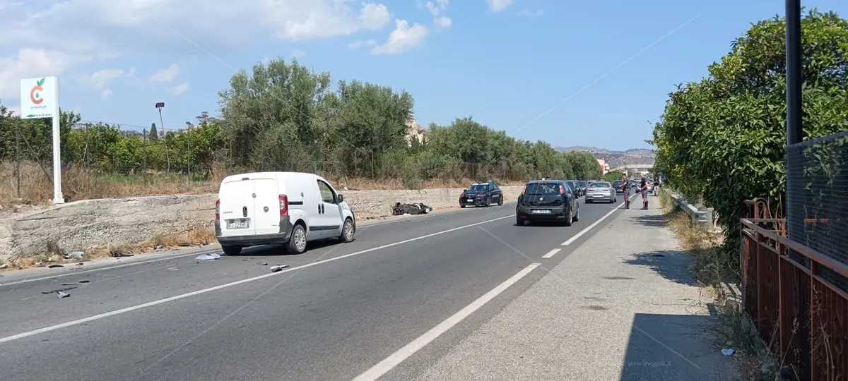 Morto il centauro coinvolto nell'incidente sulla SS 106 tra Bova Marina e Condofuri