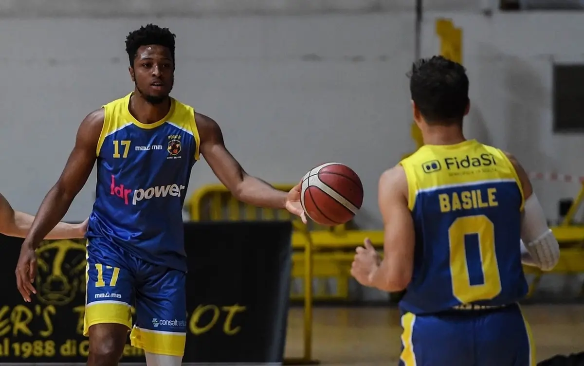 Redel Reggio Calabria, Uchenna Ani: «Mi aspetto una grande Viola»