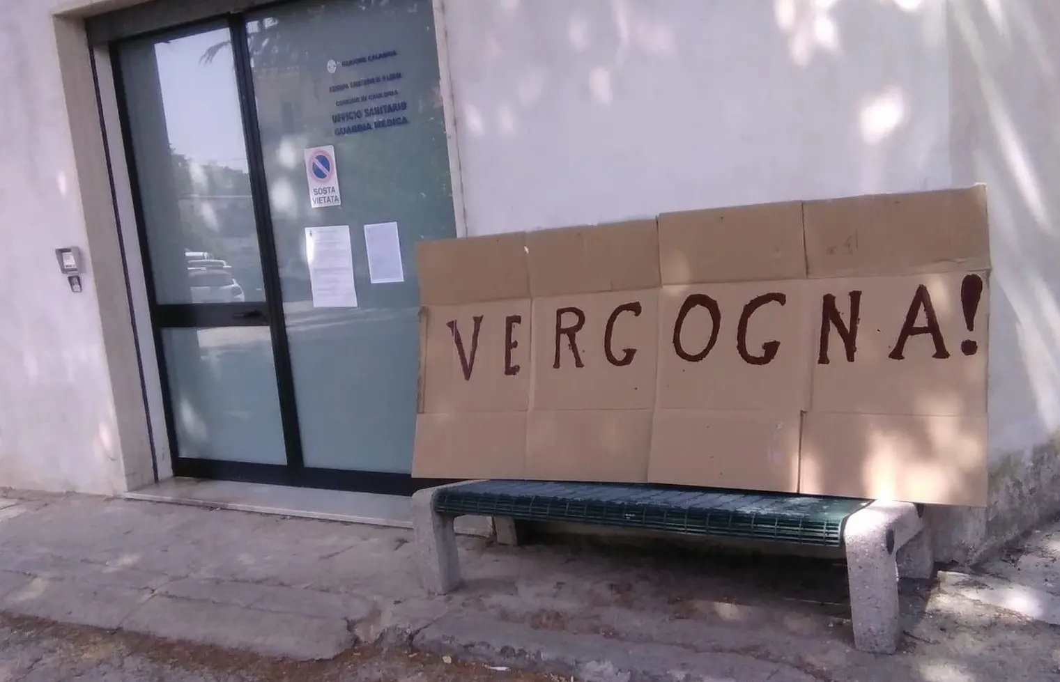 Senza acqua e senza medici, l’agosto caldo della Locride