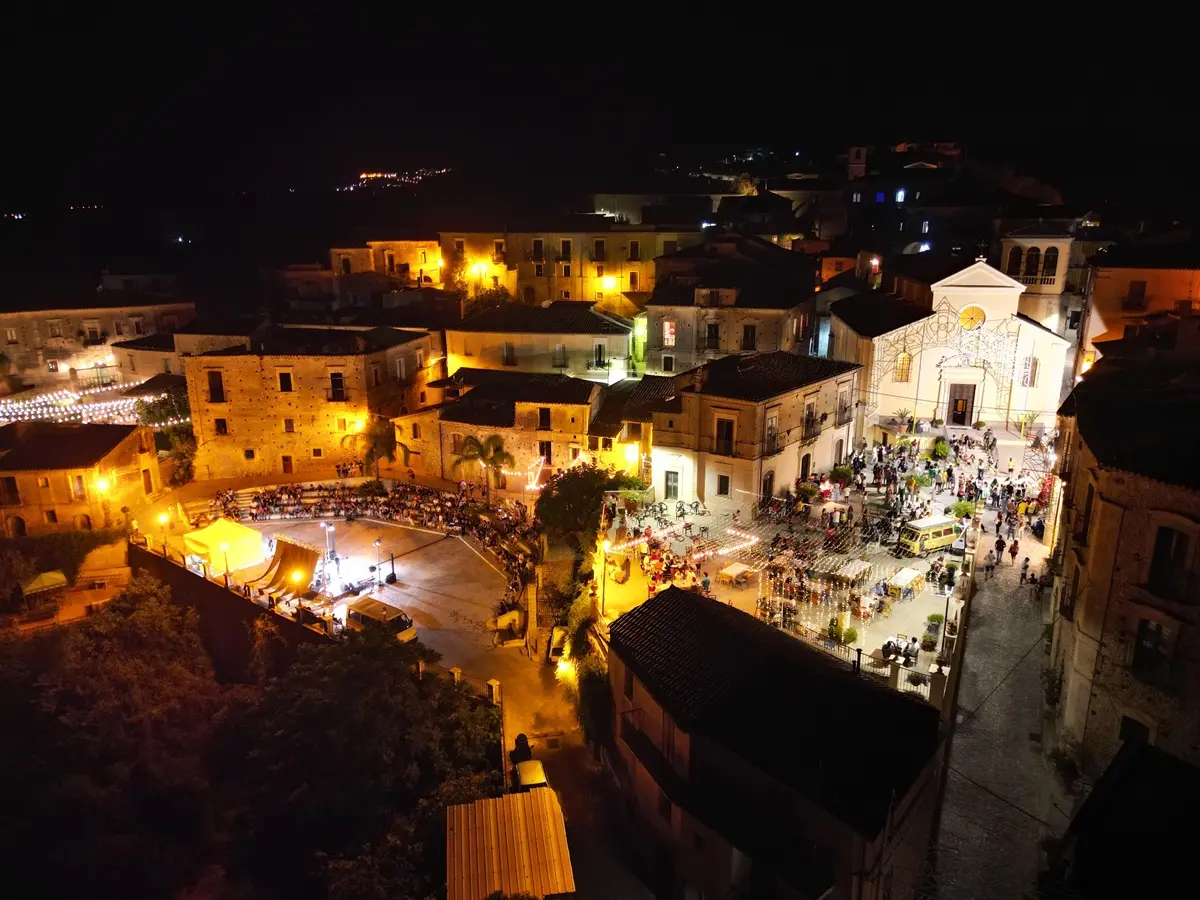 Siderno, cala il sipario sulla seconda edizione del Festival del Libro e del Fumetto \"Mondi Possibili\"