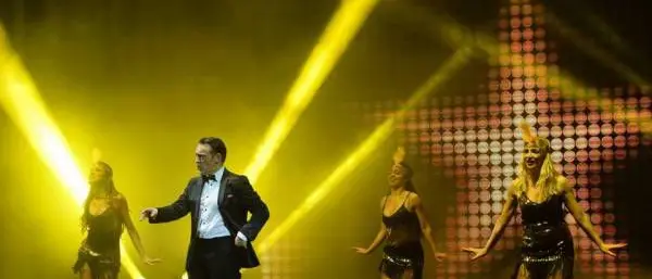 Reggio, a Piazza del Popolo domani si ride e si balla con noti big dello spettacolo