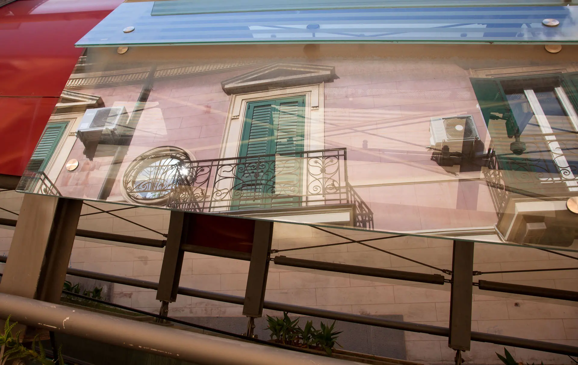 RIFLESSI MOBILI