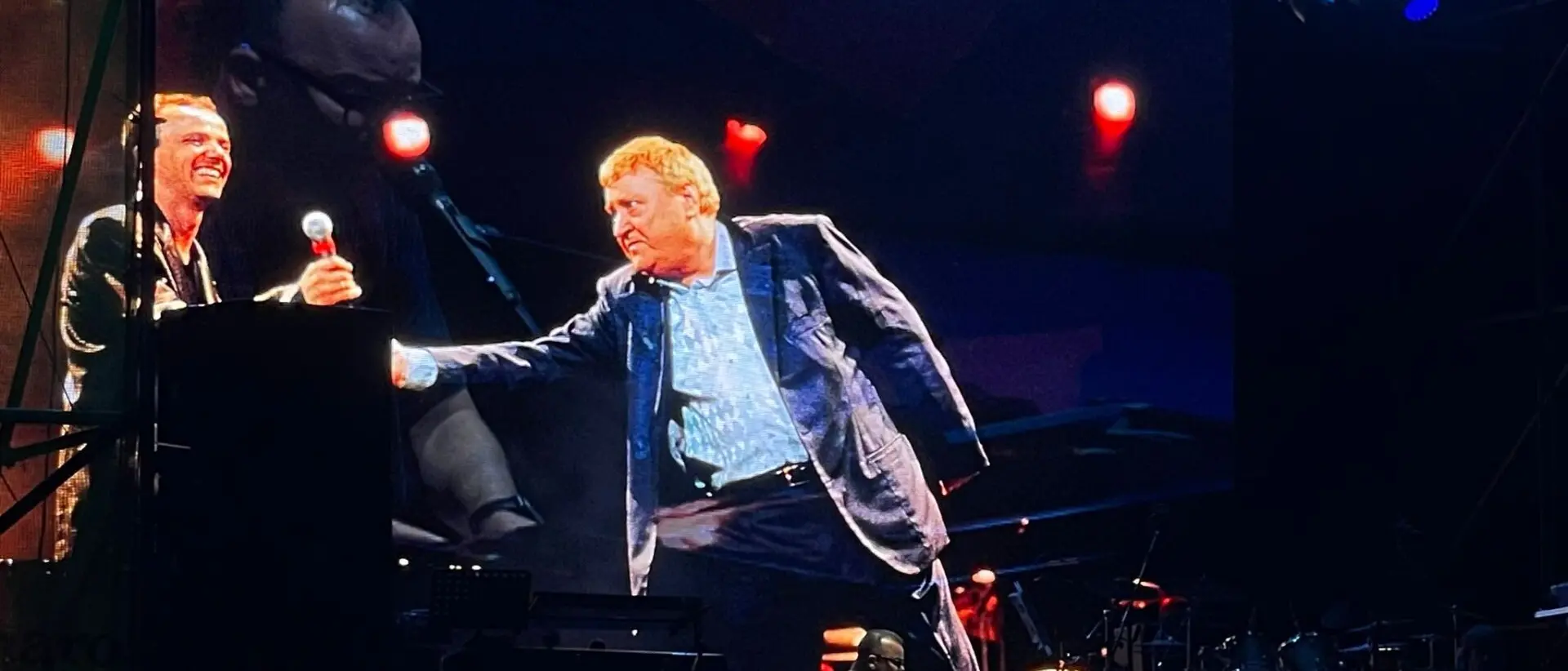 Roccella Summer Festival, ovazione per Gigi D’Alessio. «Non potevo non tornare in un posto così bello»