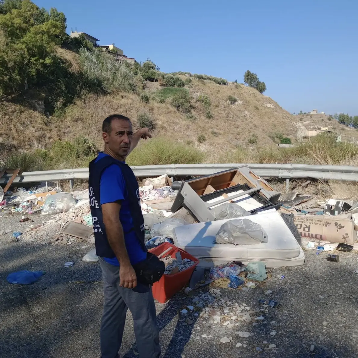 L'Associazione Forza Reggio Odv-Ets in sinergia con le Guardie Eco-zoofile dell’Oipa contro le discariche abusive