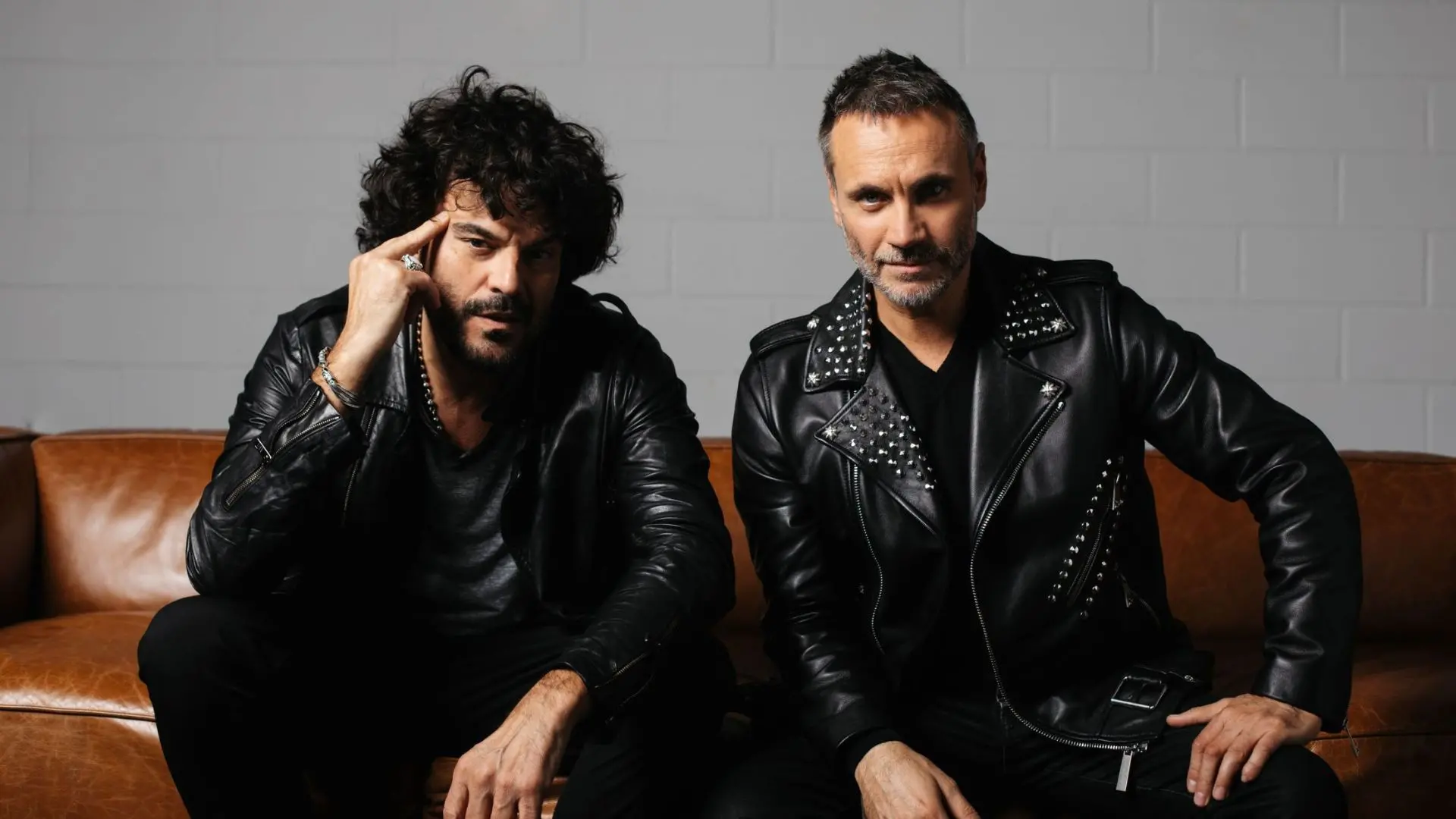 Cresce l'attesa a Reggio Calabria per il live di Renga e Nek domani a Catonateatro