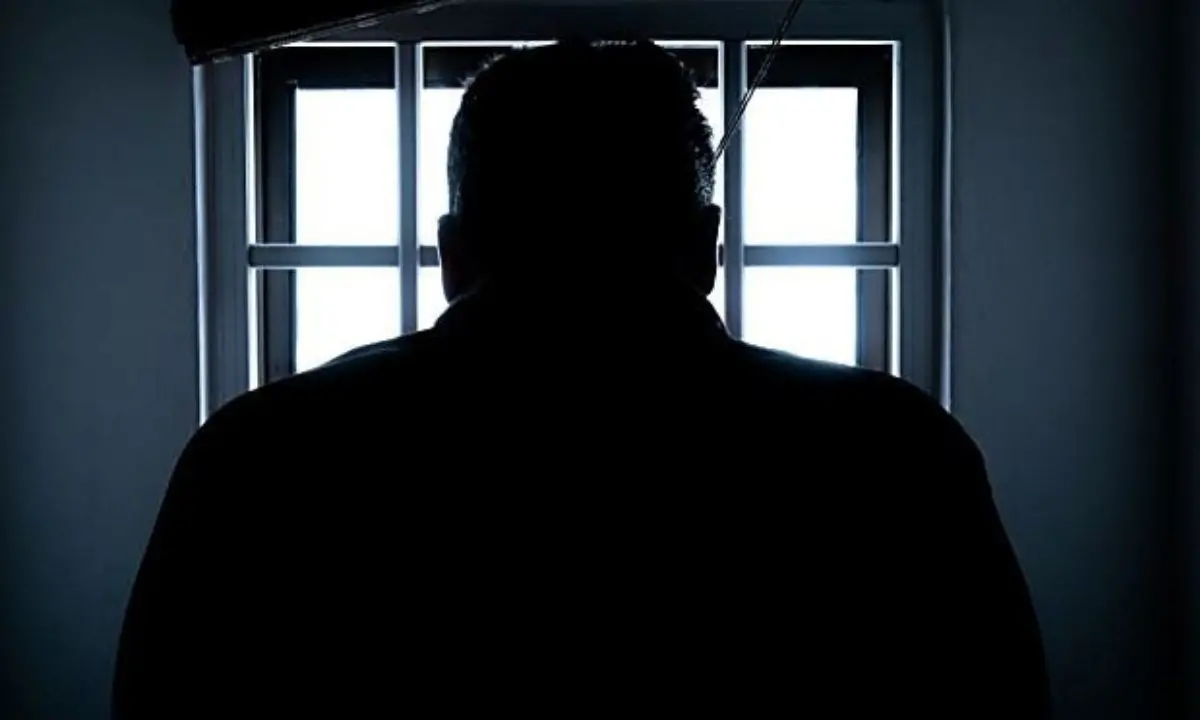 Tentata estorsione mafiosa, arrestati il pentito di ’ndrangheta stragista Romeo e un avvocato di Vibo Valentia – NOMI
