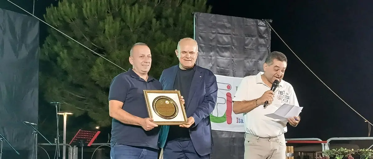 Reggio, a Pellaro la consegna dei premi Peperoncino d'oro 2024