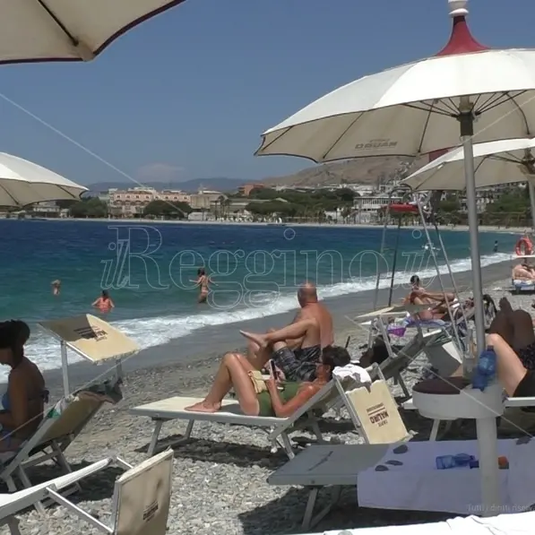 Estate a Reggio con il mare in città per turisti e residenti- VIDEO