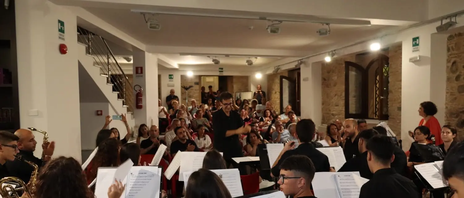 L’Orchestra Giovanile di Laureana di Borrello protagonista dell'evento “Suoni e Colori del Cinema”