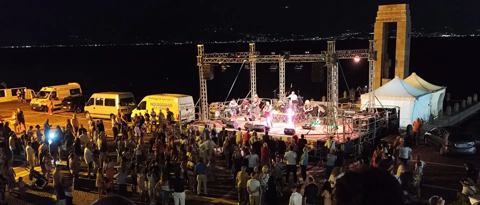 Il folk-rock graffiante di Enrico Capuano e la Tammurriata Rock chiudono il festival “Radici”